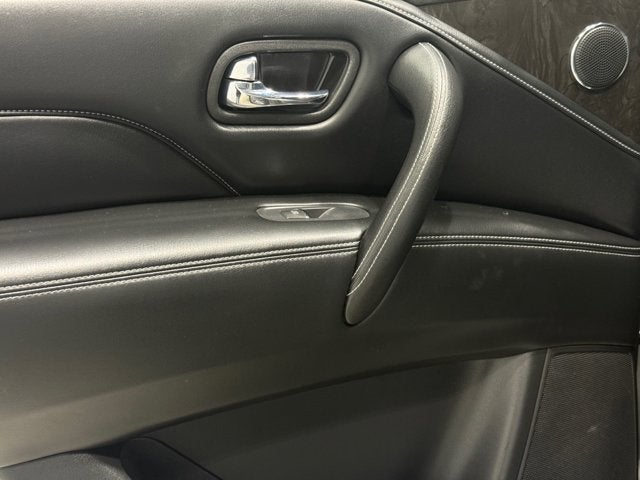 2021 INFINITI QX80 LUXE