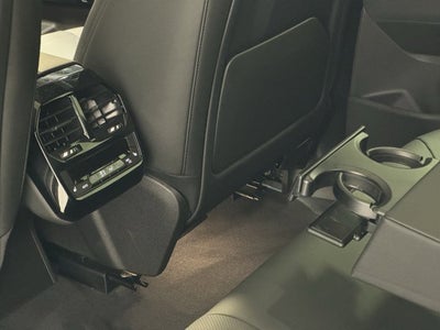 2025 BMW iX xDrive50