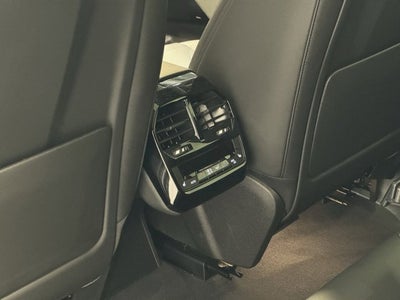 2025 BMW iX xDrive50