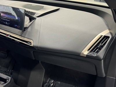 2025 BMW iX xDrive50