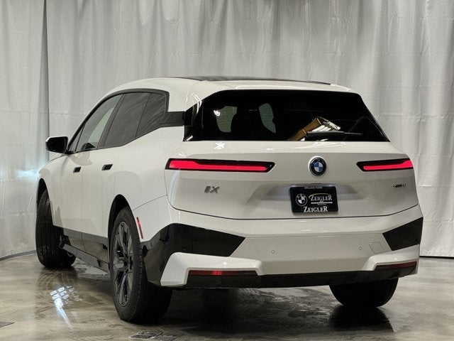 2025 BMW iX xDrive50