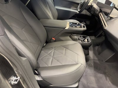 2025 BMW iX xDrive50