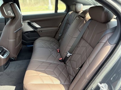 2025 BMW 7 Series 760i xDrive