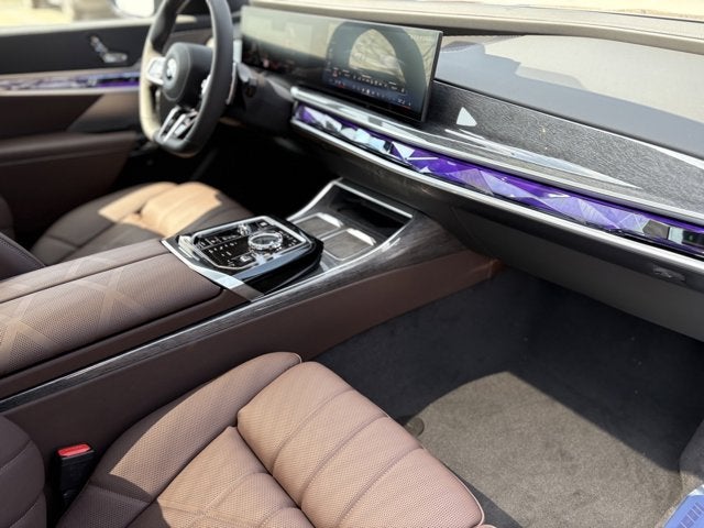 2025 BMW 7 Series 760i xDrive