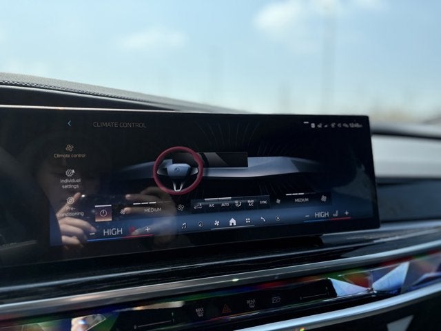 2025 BMW 7 Series 760i xDrive