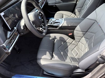 2025 BMW 7 Series 760i xDrive