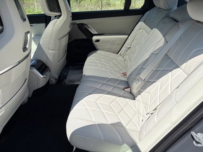 2025 BMW 7 Series 760i xDrive