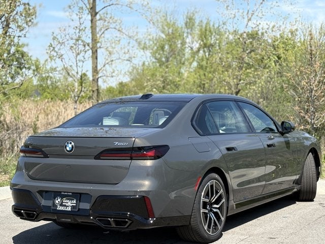 2025 BMW 7 Series 760i xDrive