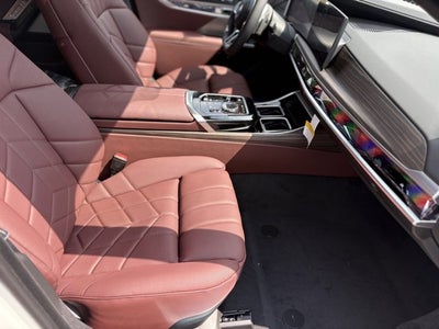 2025 BMW 7 Series 760i xDrive