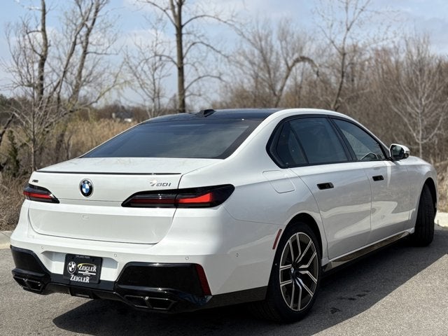 2025 BMW 7 Series 760i xDrive