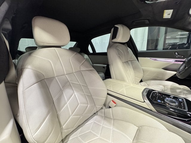 2023 BMW 7 Series 760i xDrive