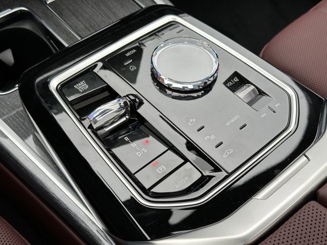 2025 BMW 7 Series 760i xDrive