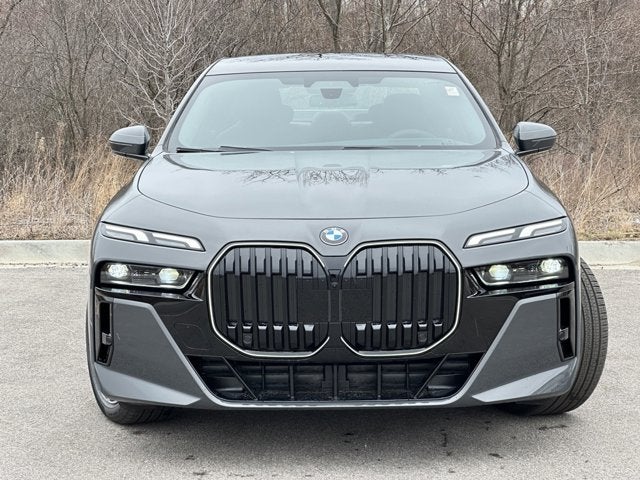 2025 BMW 7 Series 760i xDrive