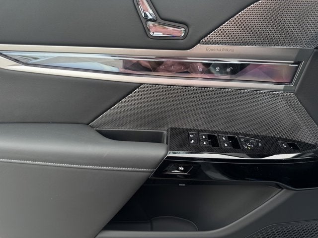 2025 BMW 7 Series 760i xDrive