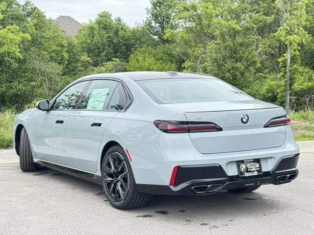 2025 BMW 7 Series 760i xDrive