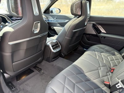 2025 BMW 7 Series 760i xDrive