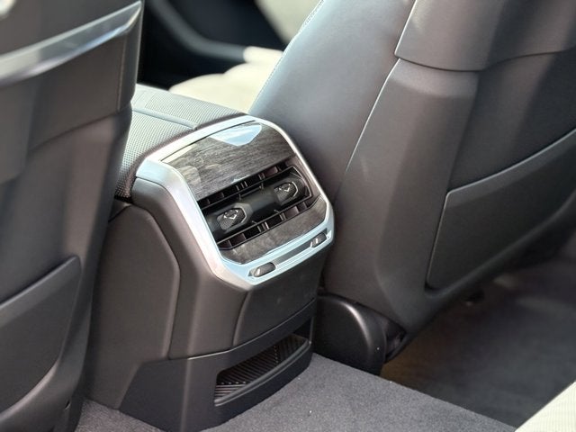 2025 BMW 7 Series 760i xDrive