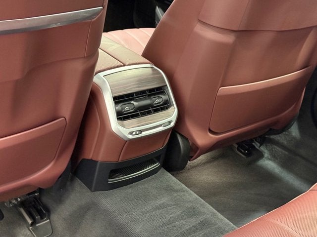 2023 BMW 7 Series 760i xDrive