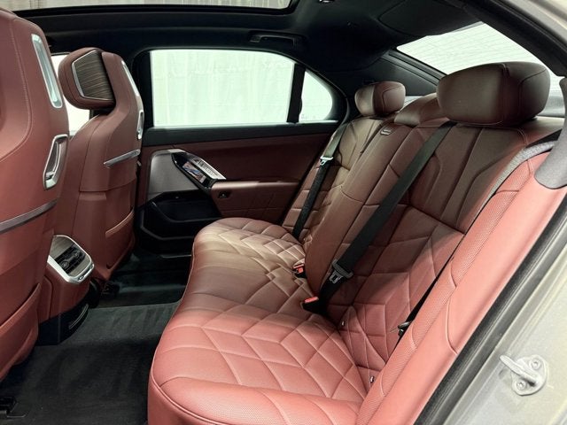 2023 BMW 7 Series 760i xDrive