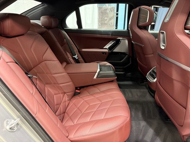 2023 BMW 7 Series 760i xDrive