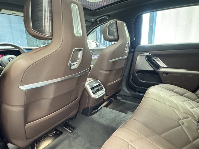 2025 BMW 7 Series 760i xDrive