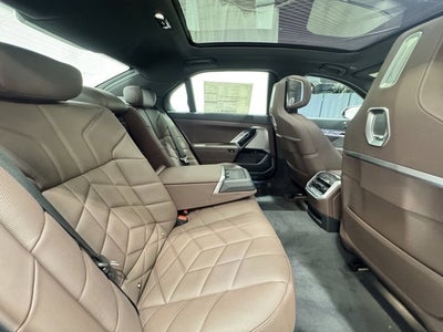 2025 BMW 7 Series 760i xDrive