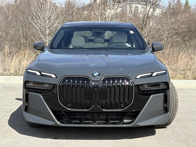 2025 BMW 7 Series 760i xDrive