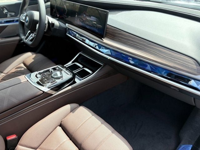 2025 BMW 7 Series 760i xDrive