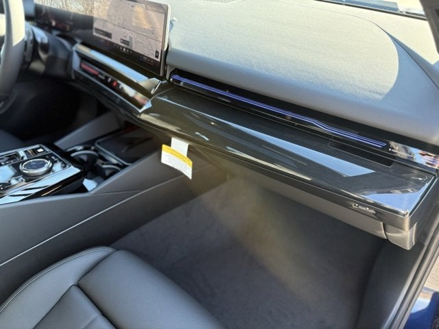 2025 BMW 5 Series 530i xDrive