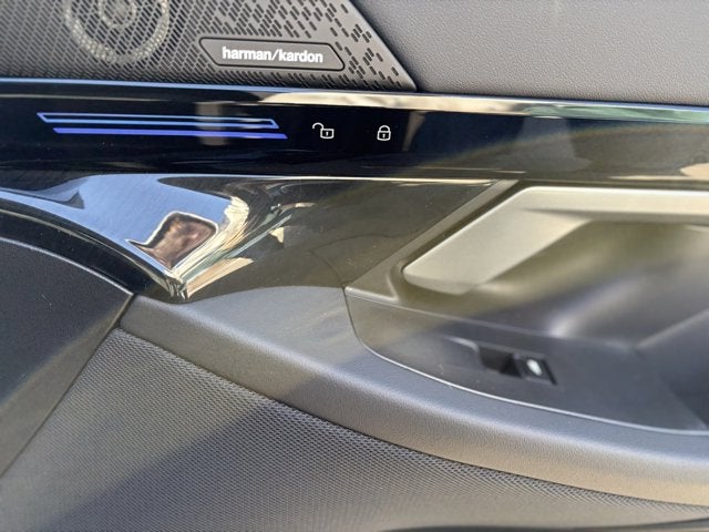 2025 BMW 5 Series 530i xDrive