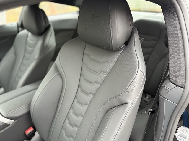 2025 BMW 8 Series 840i