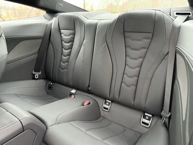 2025 BMW 8 Series 840i