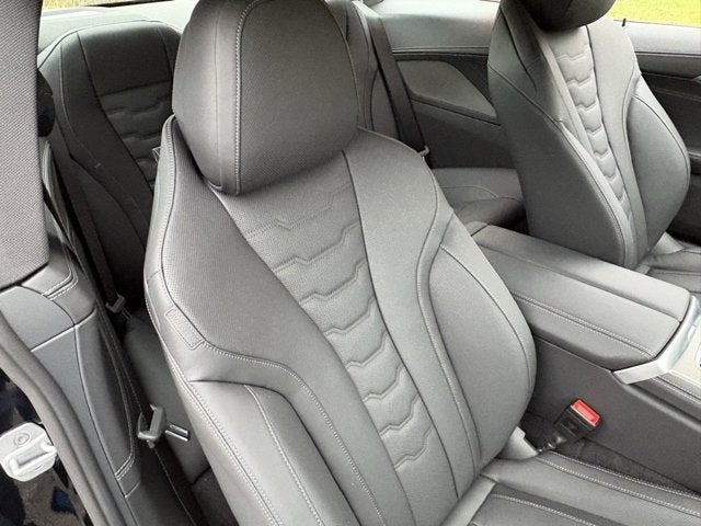 2025 BMW 8 Series 840i