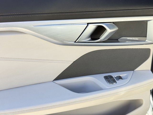 2022 BMW 8 Series 840i