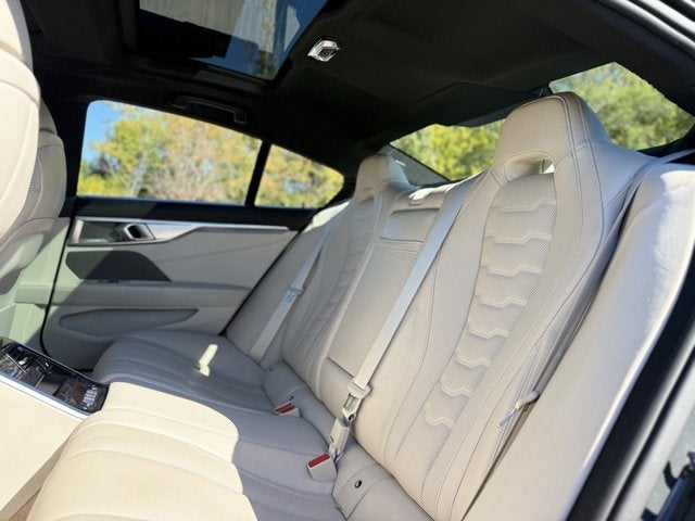 2022 BMW 8 Series 840i