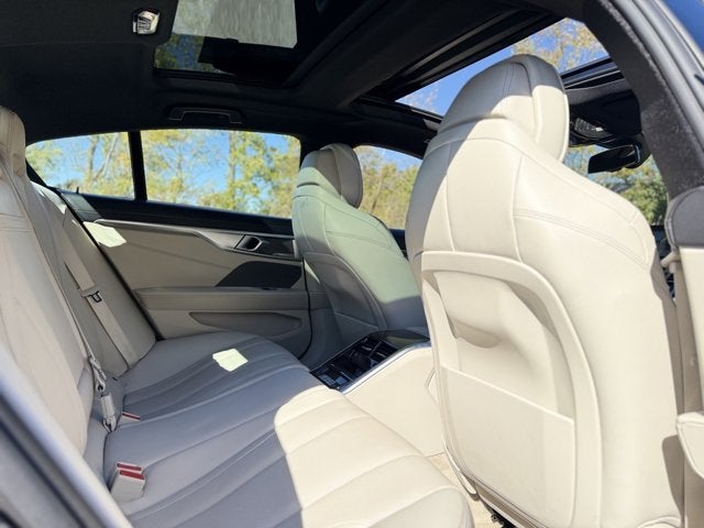2022 BMW 8 Series 840i