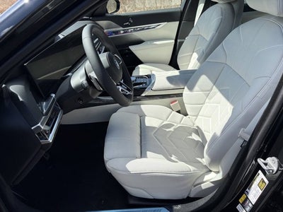 2025 BMW i7 xDrive60