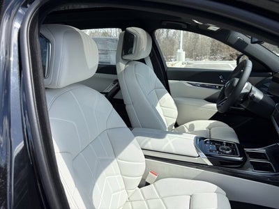 2025 BMW i7 xDrive60