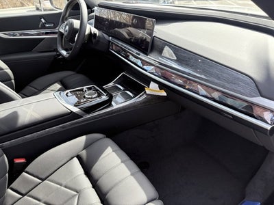 2025 BMW i7 xDrive60