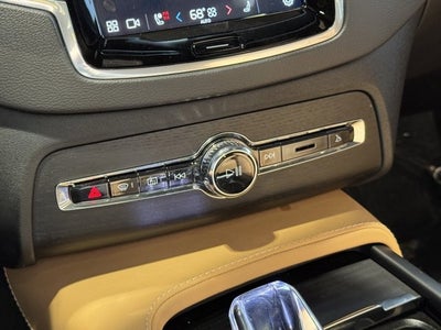 2025 Volvo XC90 Ultra
