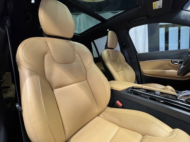 2025 Volvo XC90 Ultra