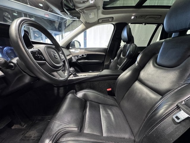 2022 Volvo XC90 Inscription