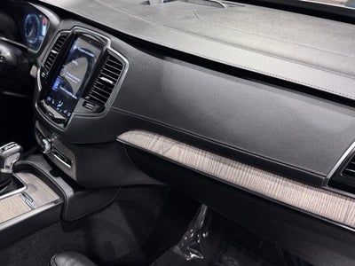 2022 Volvo XC90 Inscription