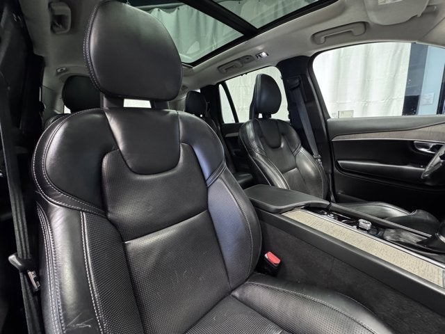 2022 Volvo XC90 Inscription