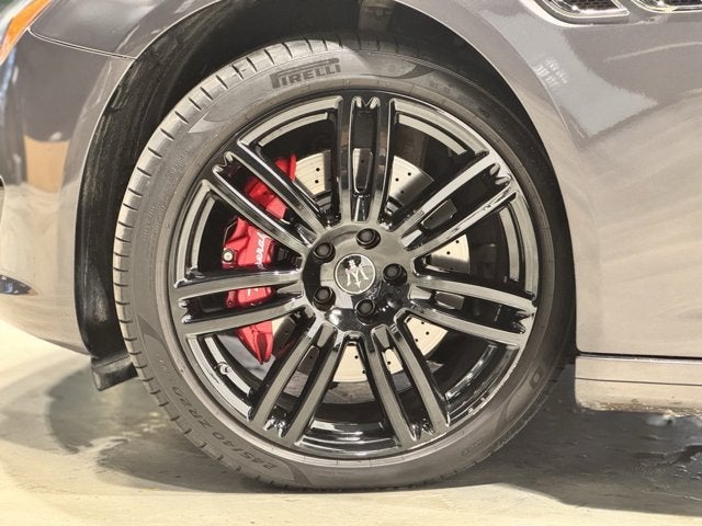 2023 Maserati Quattroporte Modena Q4