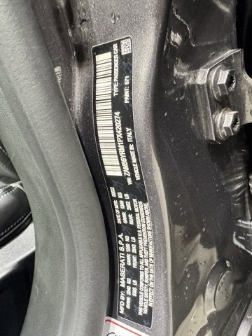 2023 Maserati Quattroporte Modena Q4