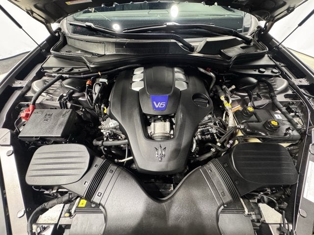 2023 Maserati Quattroporte Modena Q4